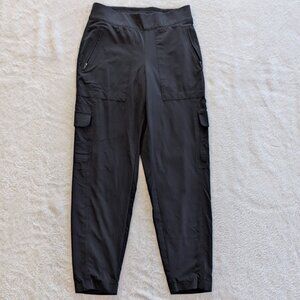 Athleta - Chelsea Cargo lined - Size 4